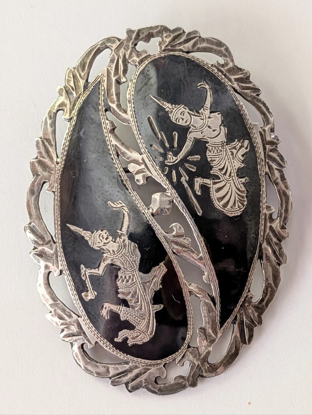 VTG Siam Sterling Silver Niello Brooch w/ Dancer Design & Ornate Cut Out 8.3 g